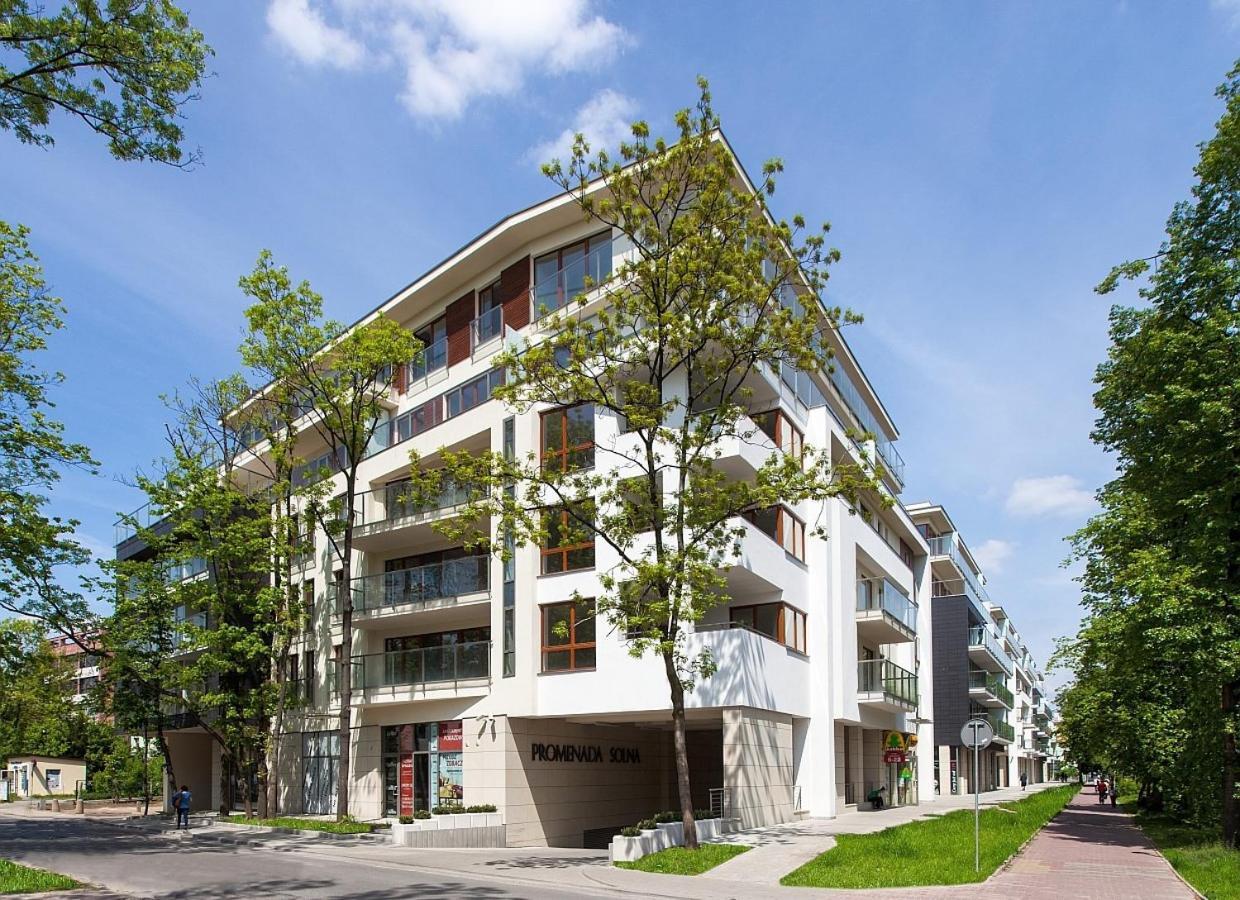 Solna 38 Centrum Miasta Z Podziemnym Garazem