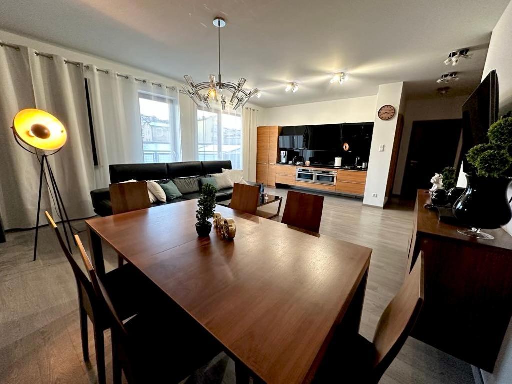 Apartment Solna 38 Centrum Miasta Z Podziemnym Garazem