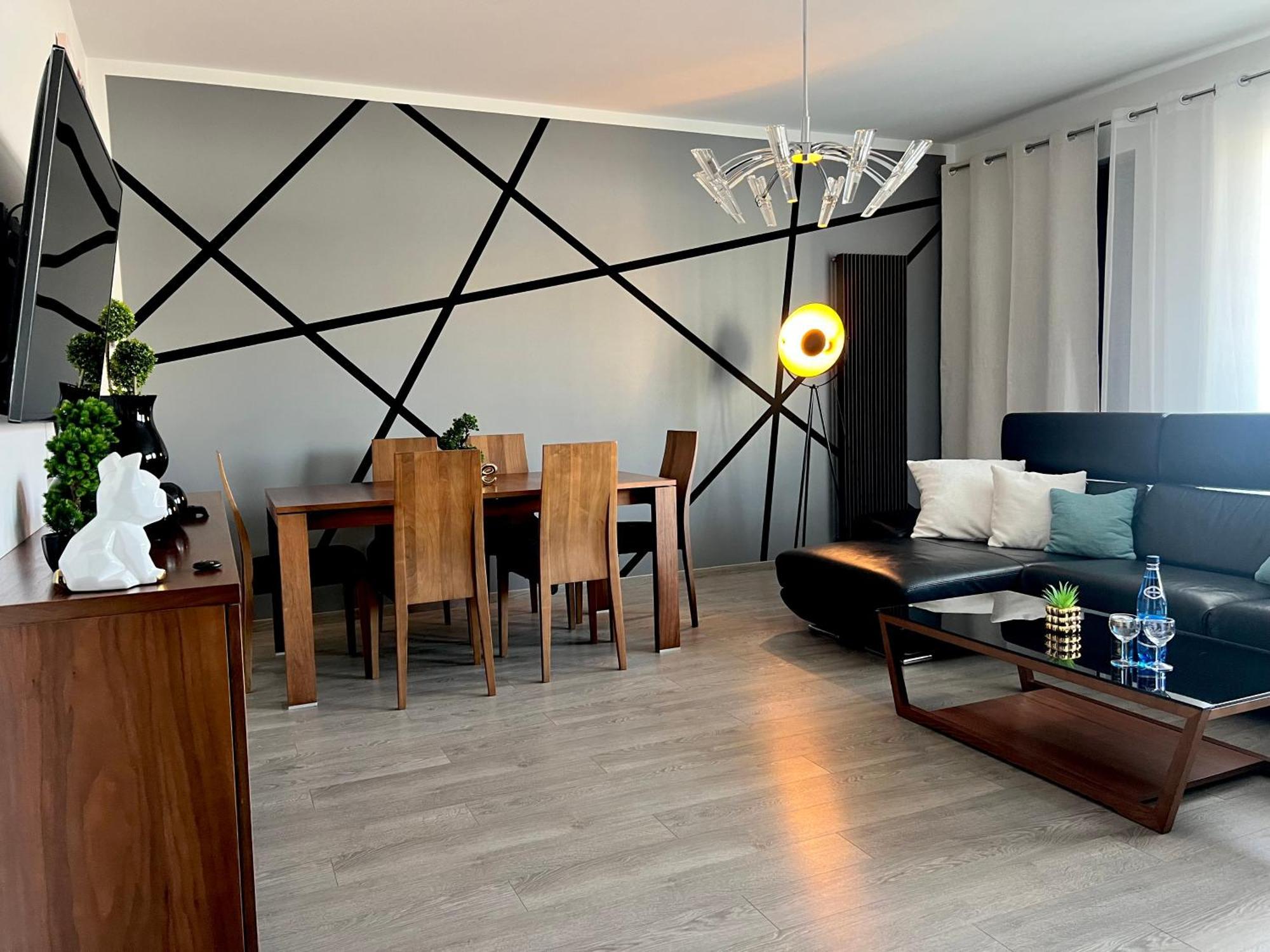 Solna 38 Centrum Miasta Z Podziemnym Garazem Kielce