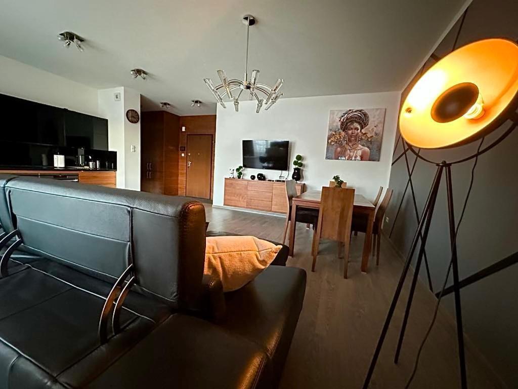 Solna 38 Centrum Miasta Z Podziemnym Garazem Apartment Kielce